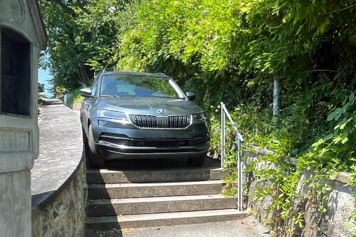 Kurioses aus Luzern - Mit Auto steckengeblieben – Personen wurden keine verletzt