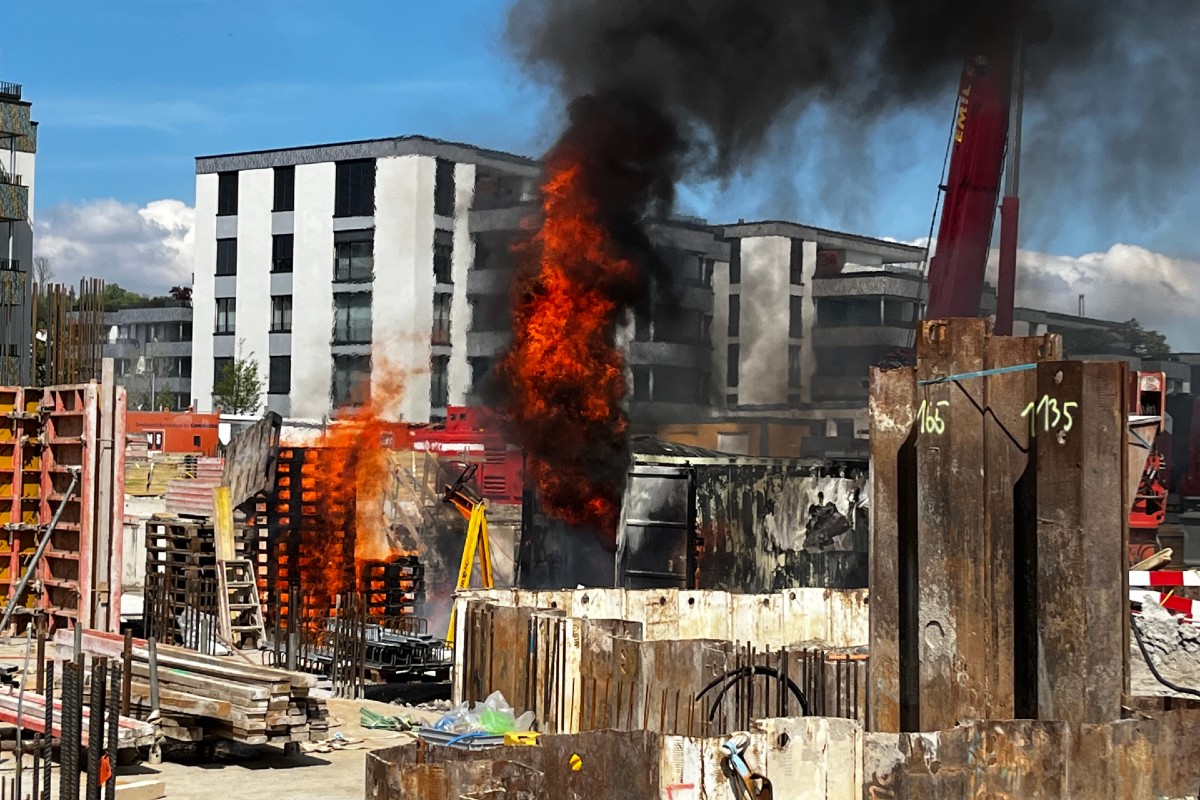 Rapperswil-Jona SG - Brand von Baustellen-Container