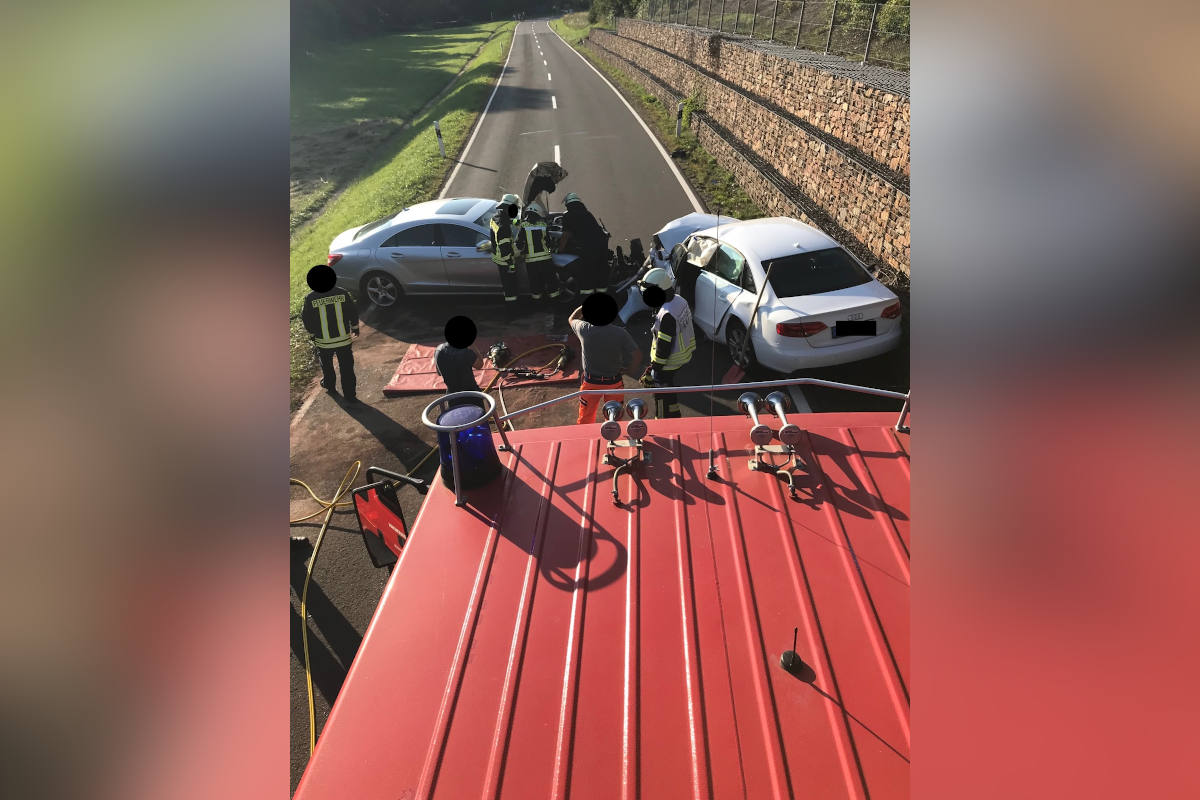 Dielkirchen – Zwei Verletzte bei missglückten Überholmanöver