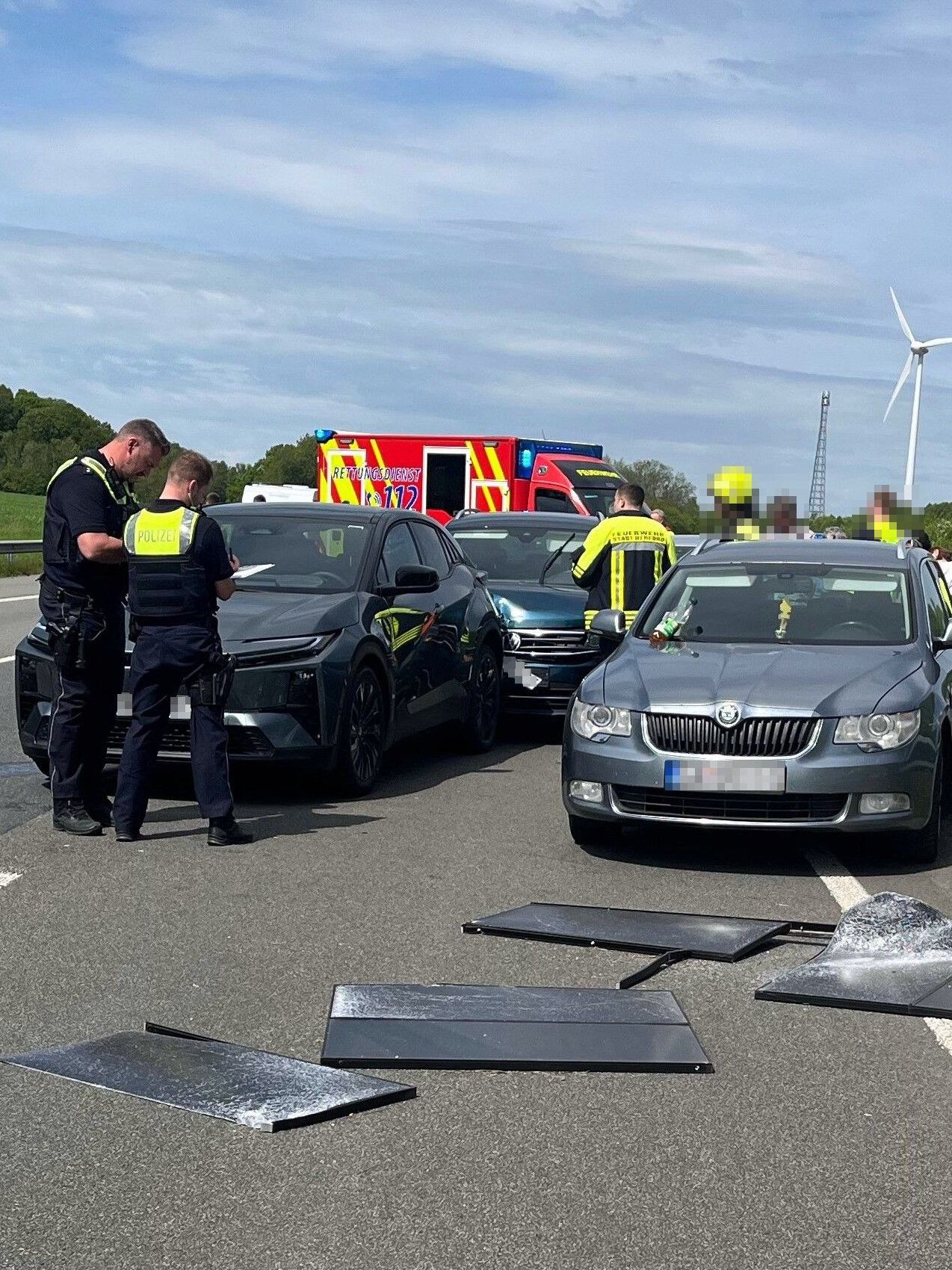 A2 Herford – Unfall nach verlorenem Solarpanel