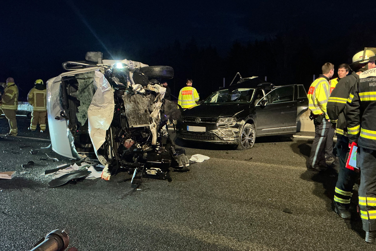 A99 München BY – 79-Jährige stirbt bei Unfall auf Autobahn