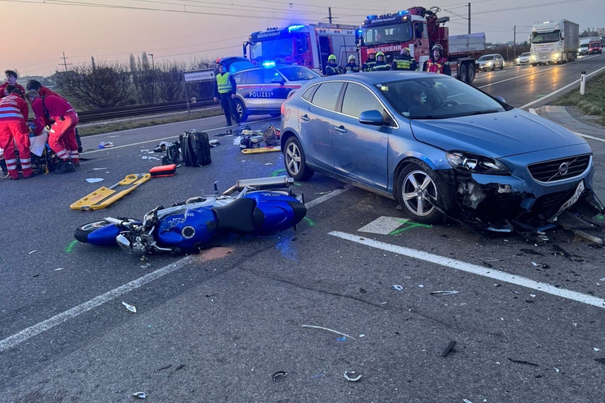 Möllersdorf – Motorradlenker bei Unfall auf B17 verletzt