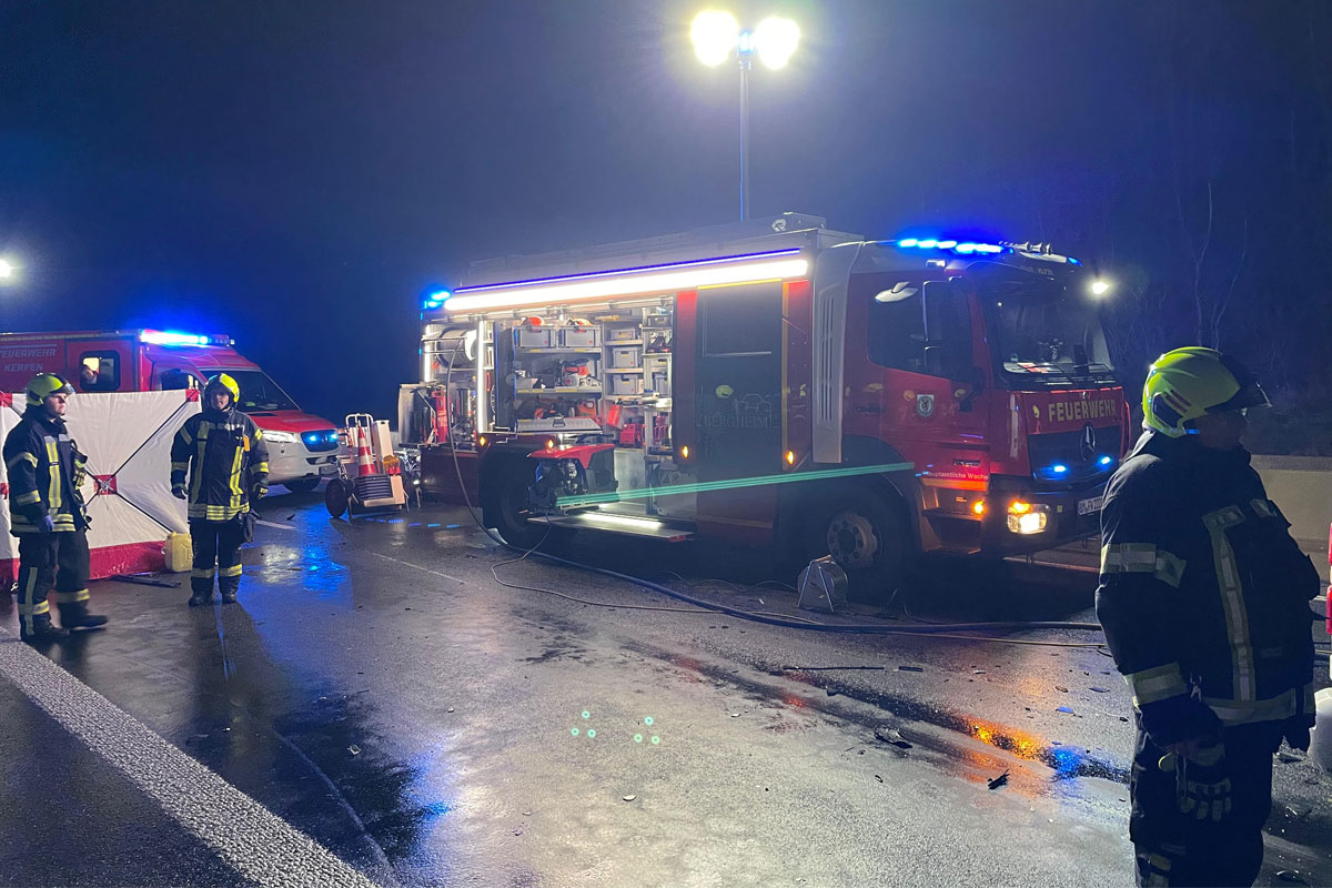 A61 Bergheim – Kind und zwei Erwachsene sterben bei Unfall