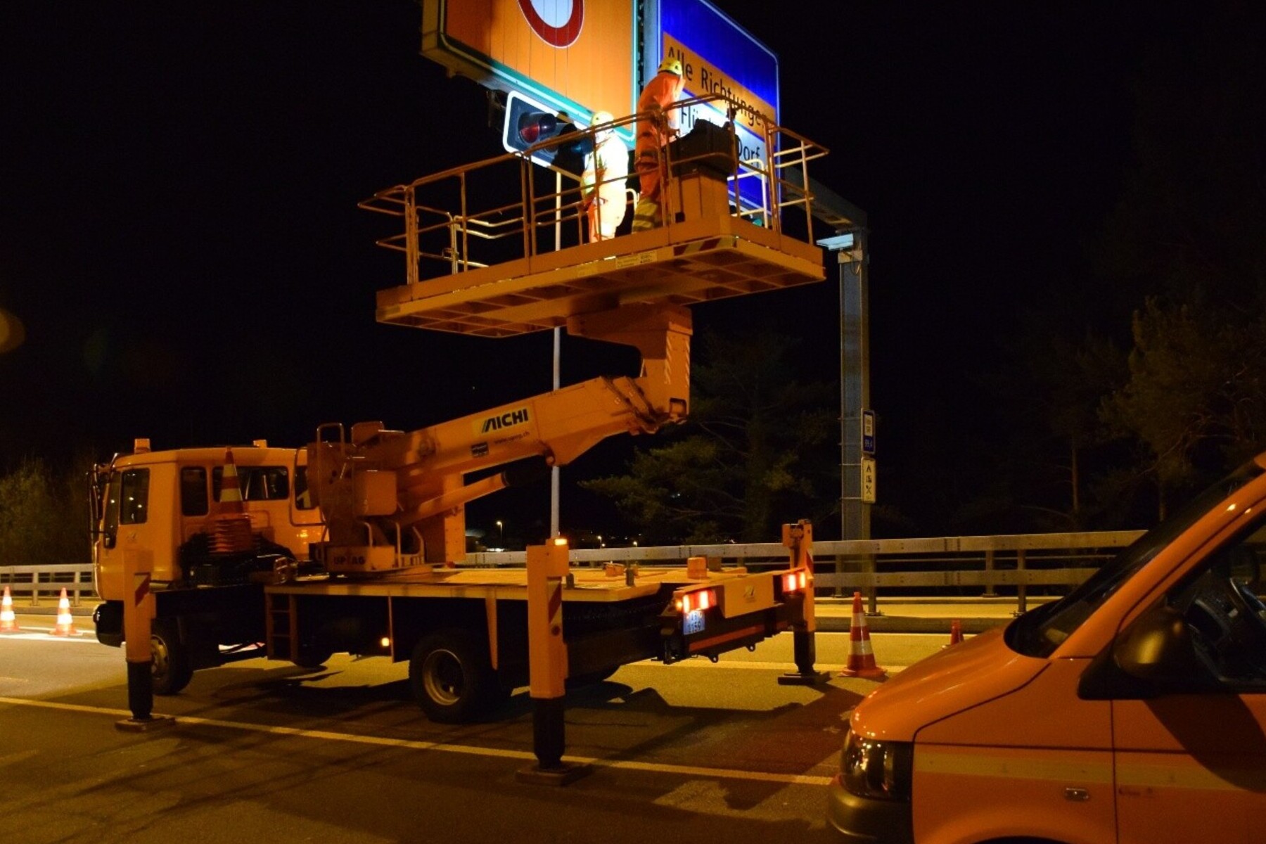 Vollsperrung der Axenstrasse 