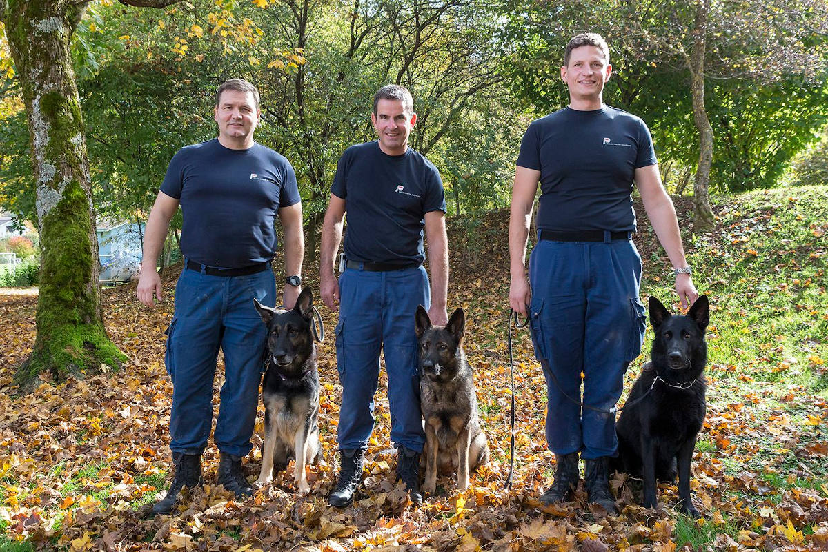 Balsthal / Mümliswil SO - Verbandsprüfung der Polizeihunde