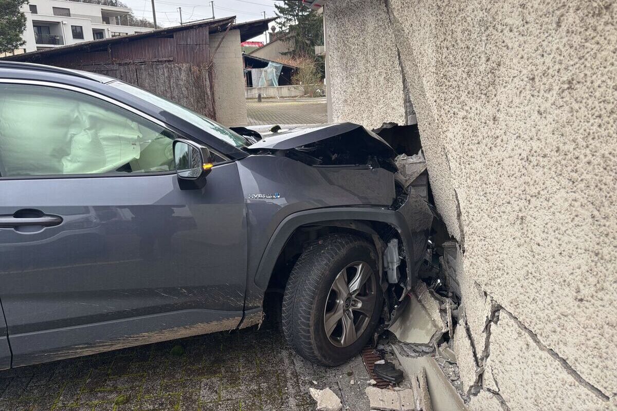 Umiken AG – 15-Jähriger auf Flucht verunfallt 