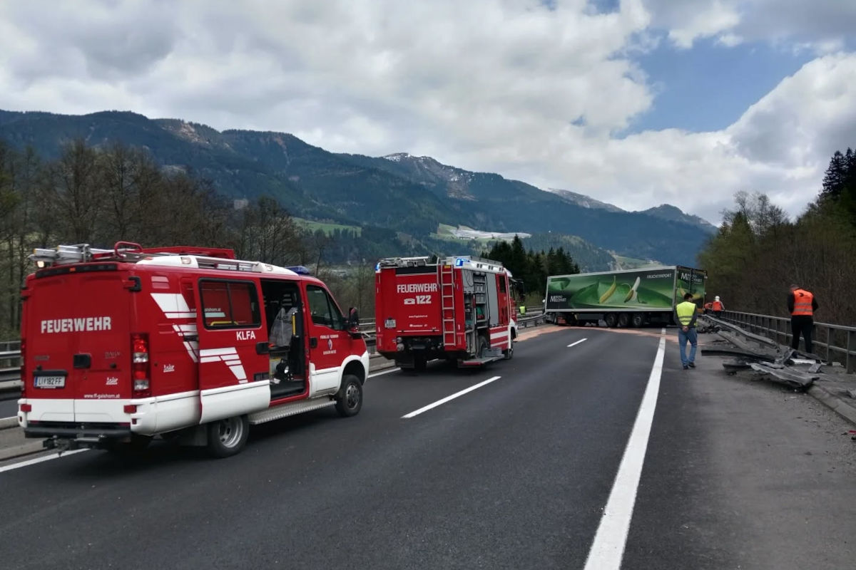 A9 Gaishorn – Autobahn nach Unfall mit Lkw gesperrt