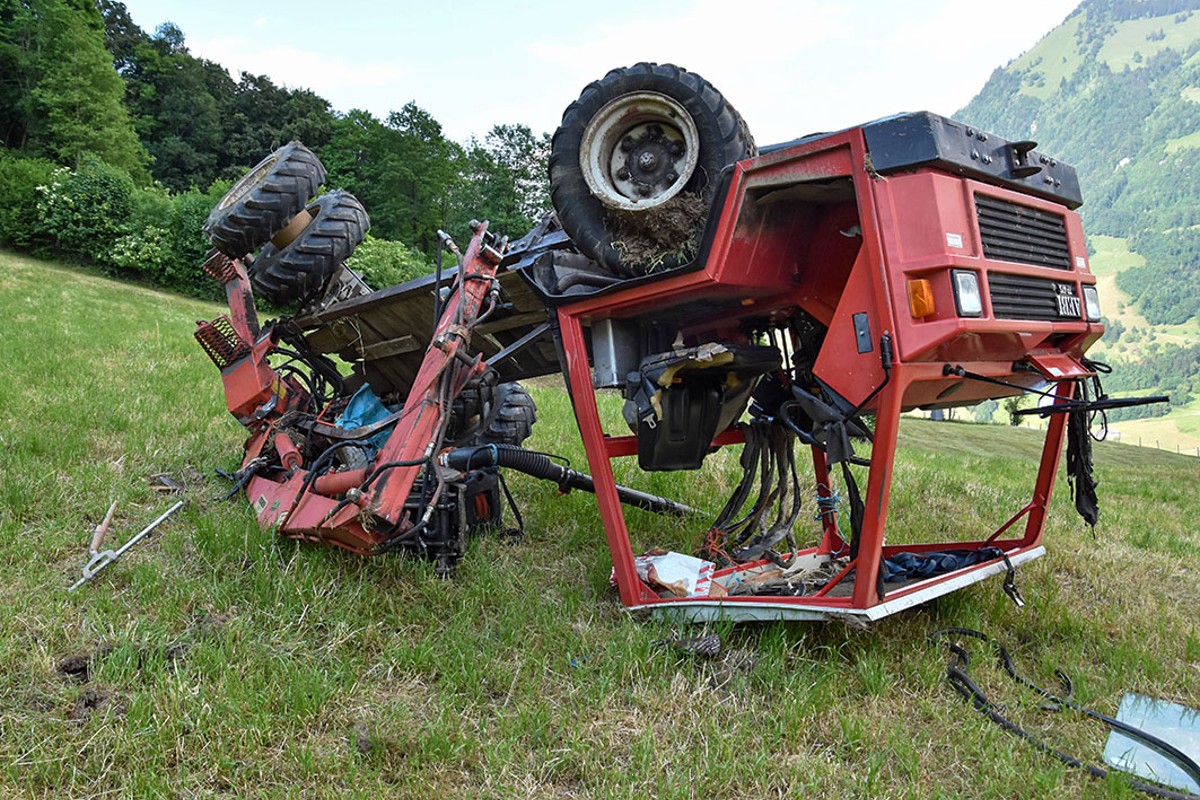 Todesfall in Dallenwil NW - Arbeitsunfall mit landwirtschaftlichem Fahrzeug endet im Drama