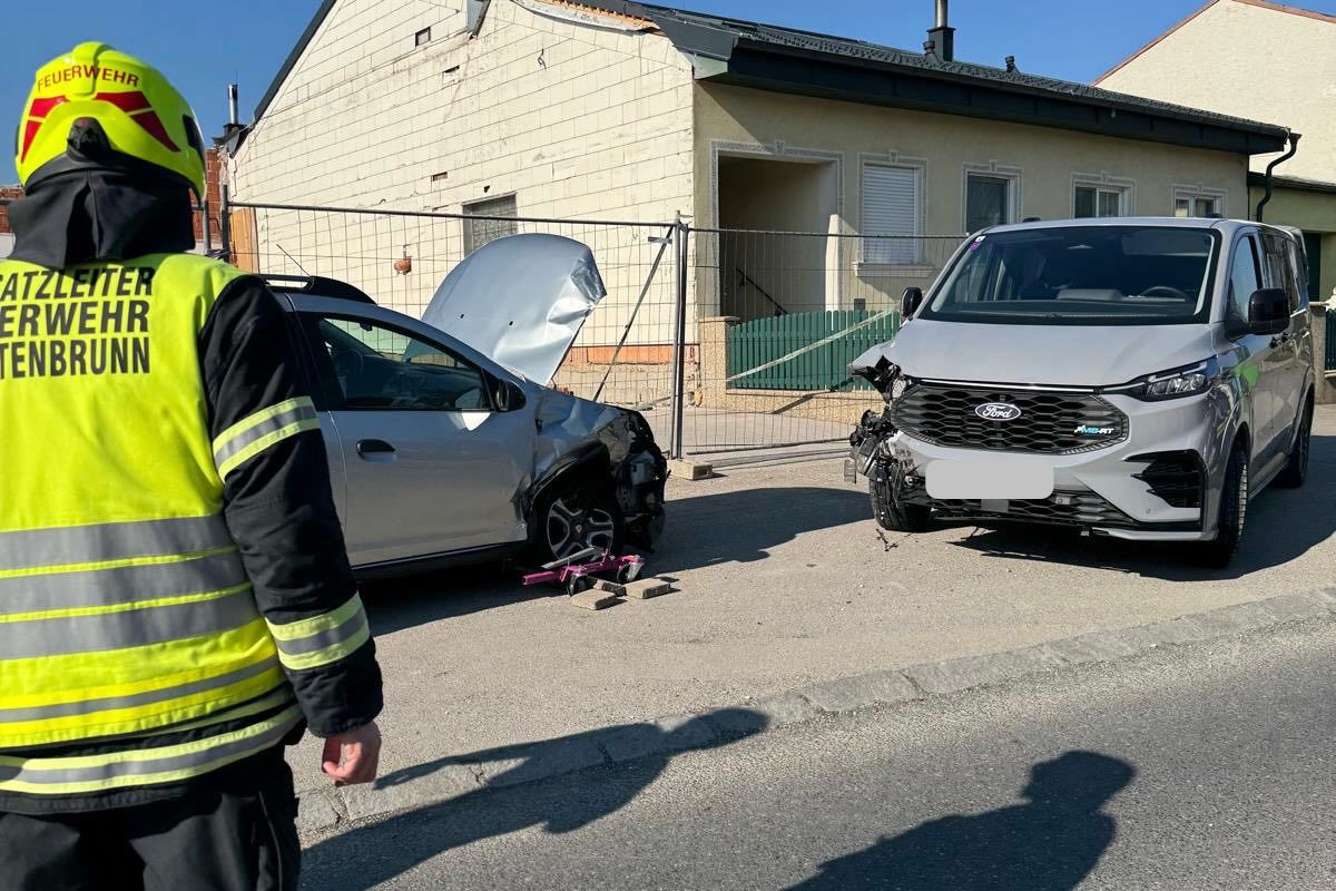 Breitenbrunn – Zwei Verletzte nach Unfall auf der B50