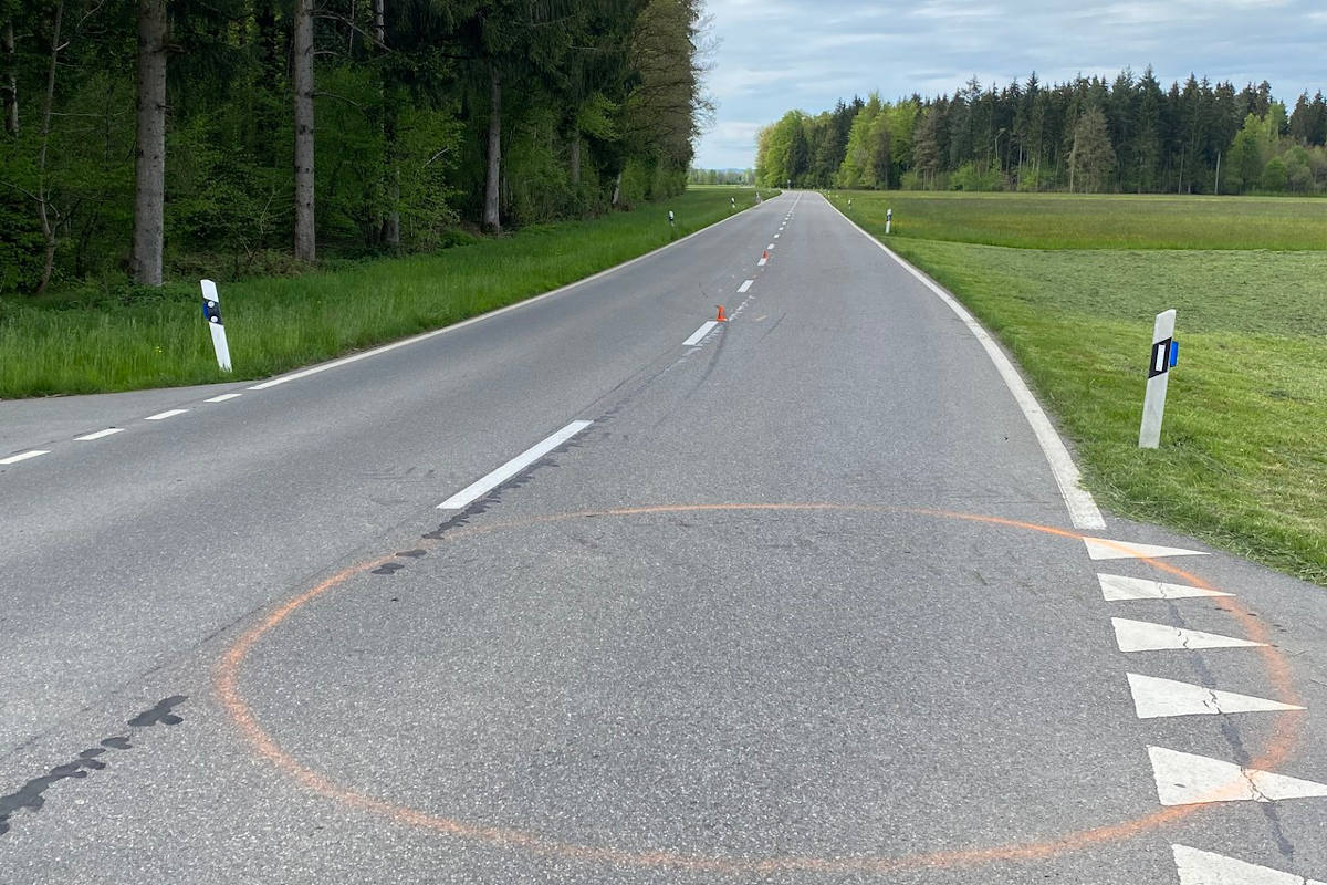 Hünenberg ZG – Zwei Verletzte nach seitlich-/frontaler Kollision