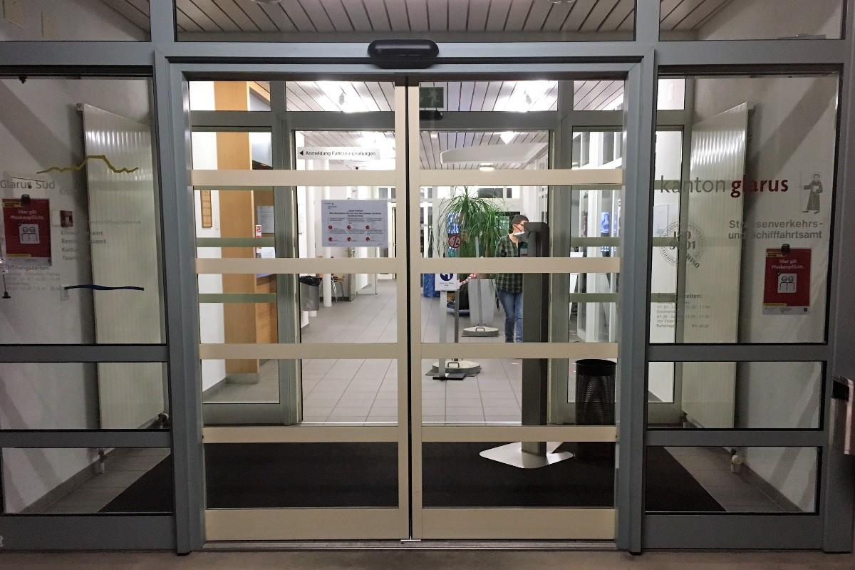 Einbruch in Schwanden GL – Wer hat etwas beobachtet?