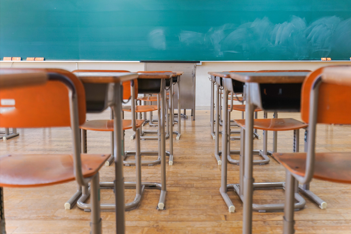 Nürnberg – Schüler wirft Stuhl aus Fenster