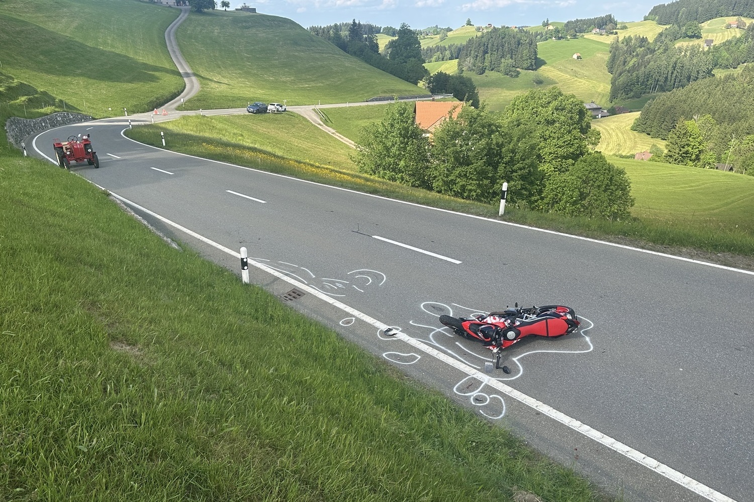 Schwellbrunn AR – Unfall nach Überholmanöver