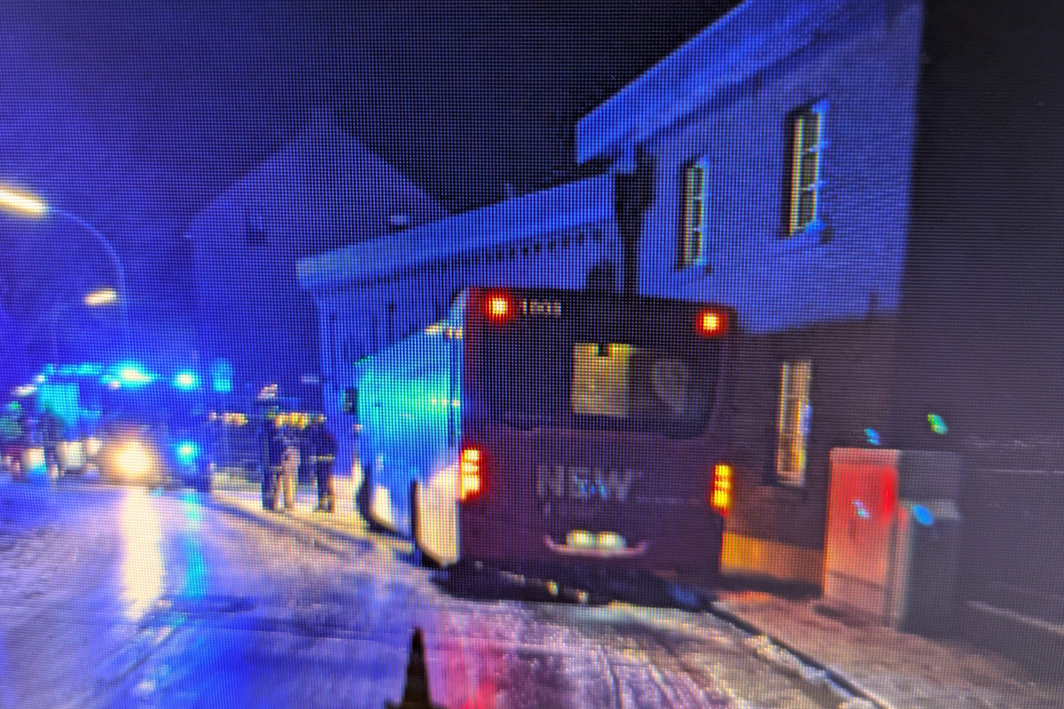 Mönchengladbach – Zwei Schwerverletzte nach Unfall von Linienbus