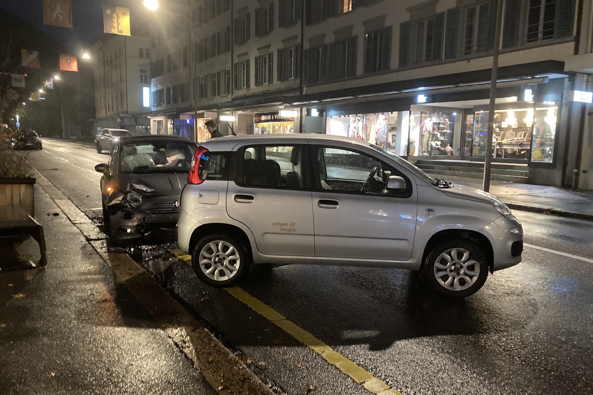 Unfall in Glarus - Alkoholisiert am Steuer eingeschlafen 