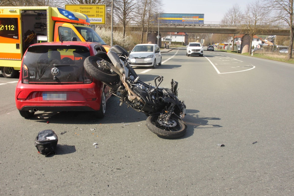 Höxter – Motorradfahrer bei Unfall schwer verletzt