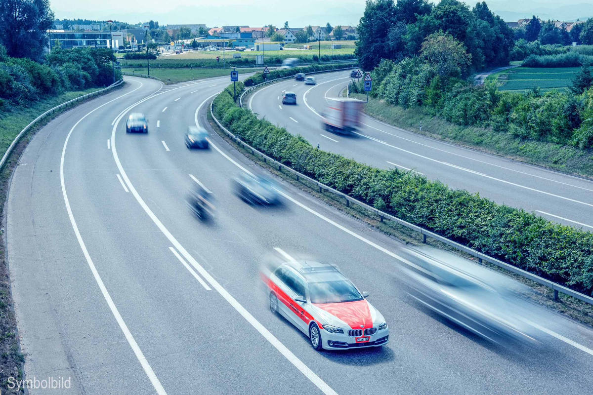 A15 Wangen b. Dübendorf ZH – Motorradunfall auf Autobahn