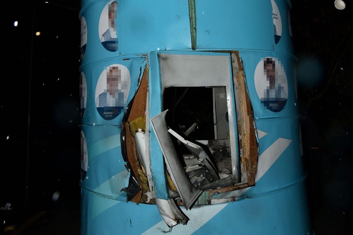 Balsthal SO – Unbekannte sprengen Bankomaten