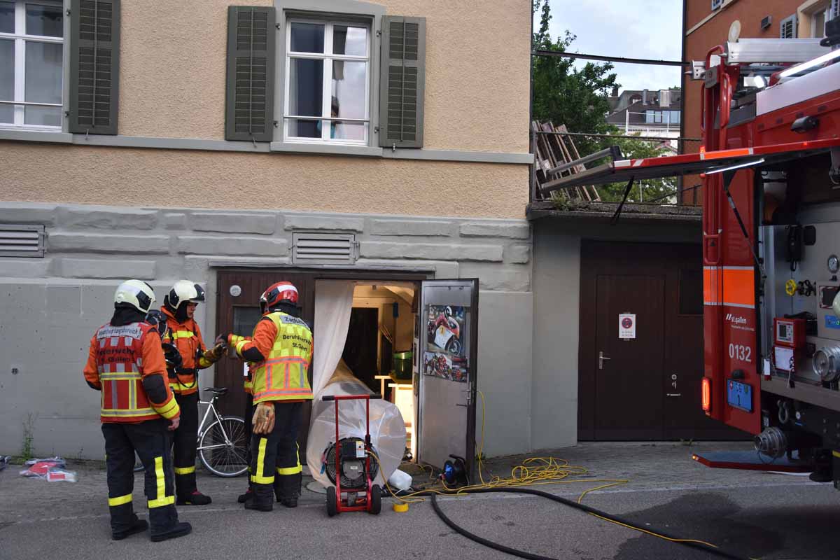 St.Gallen - Brand in Indoor-Hanfanlage - Junger Mann nach Spital festgenommen