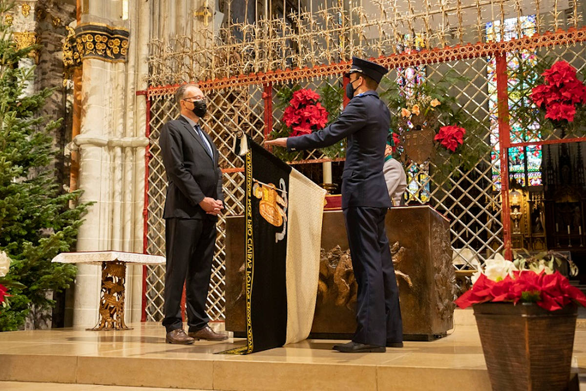 Kanton Freiburg – 22 neue Polizistinnen und Polizisten vereidigt