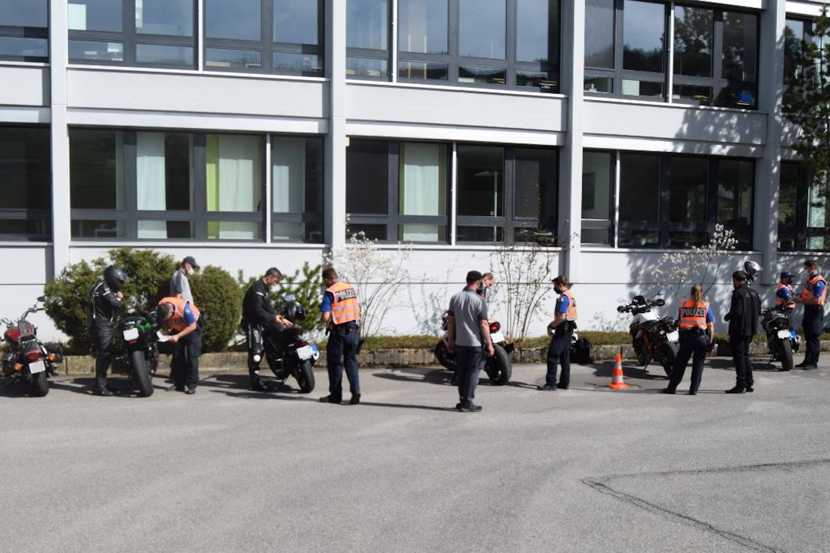 Kanton AR – Mehrere Personen bei Kontrollen aus dem Verkehr gezogen