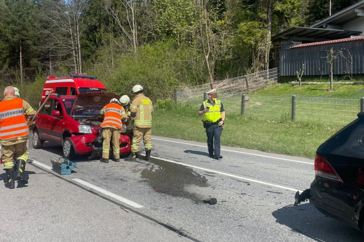 St. Anton – Drei Fahrzeuge in Unfall verwickelt
