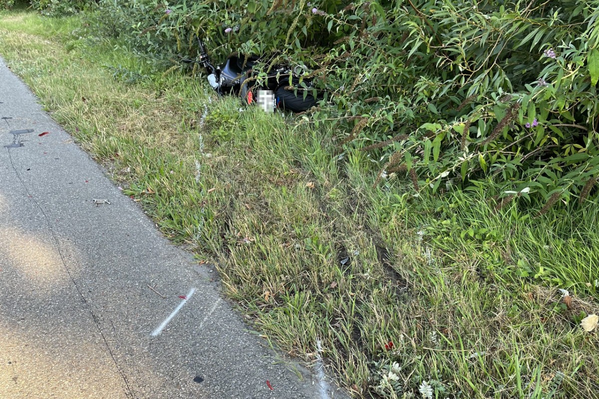  Staad SG - Motorradfahrer nach Zusammenprall mit Auto unbestimmt verletzt