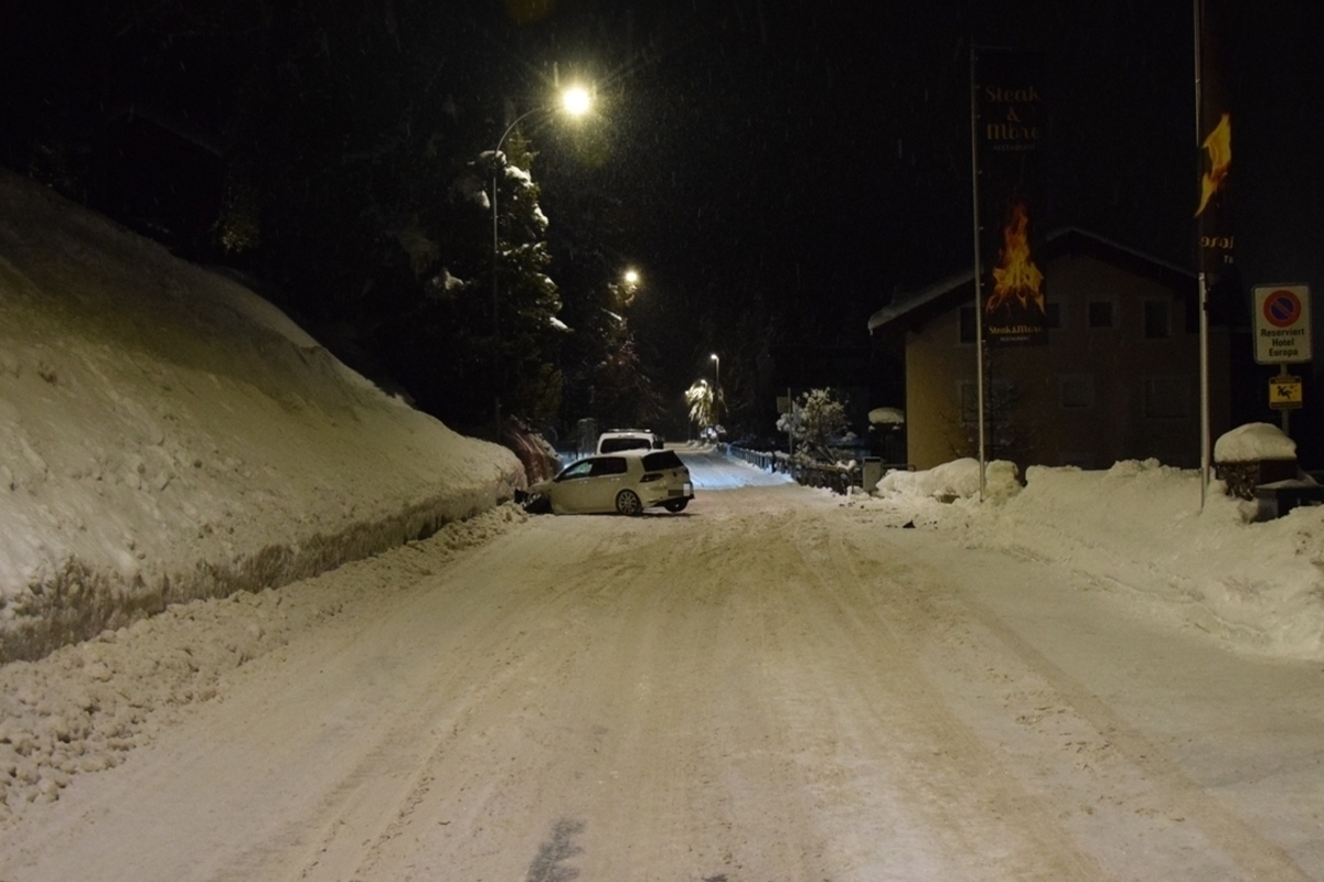 Champfèr GR – Mit zwei Mauern kollidiert