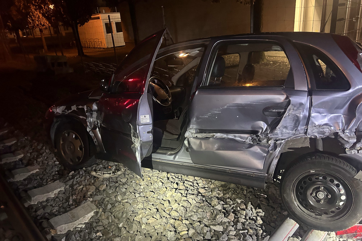 Winterthur – Zug kracht in Auto – Person flüchtig