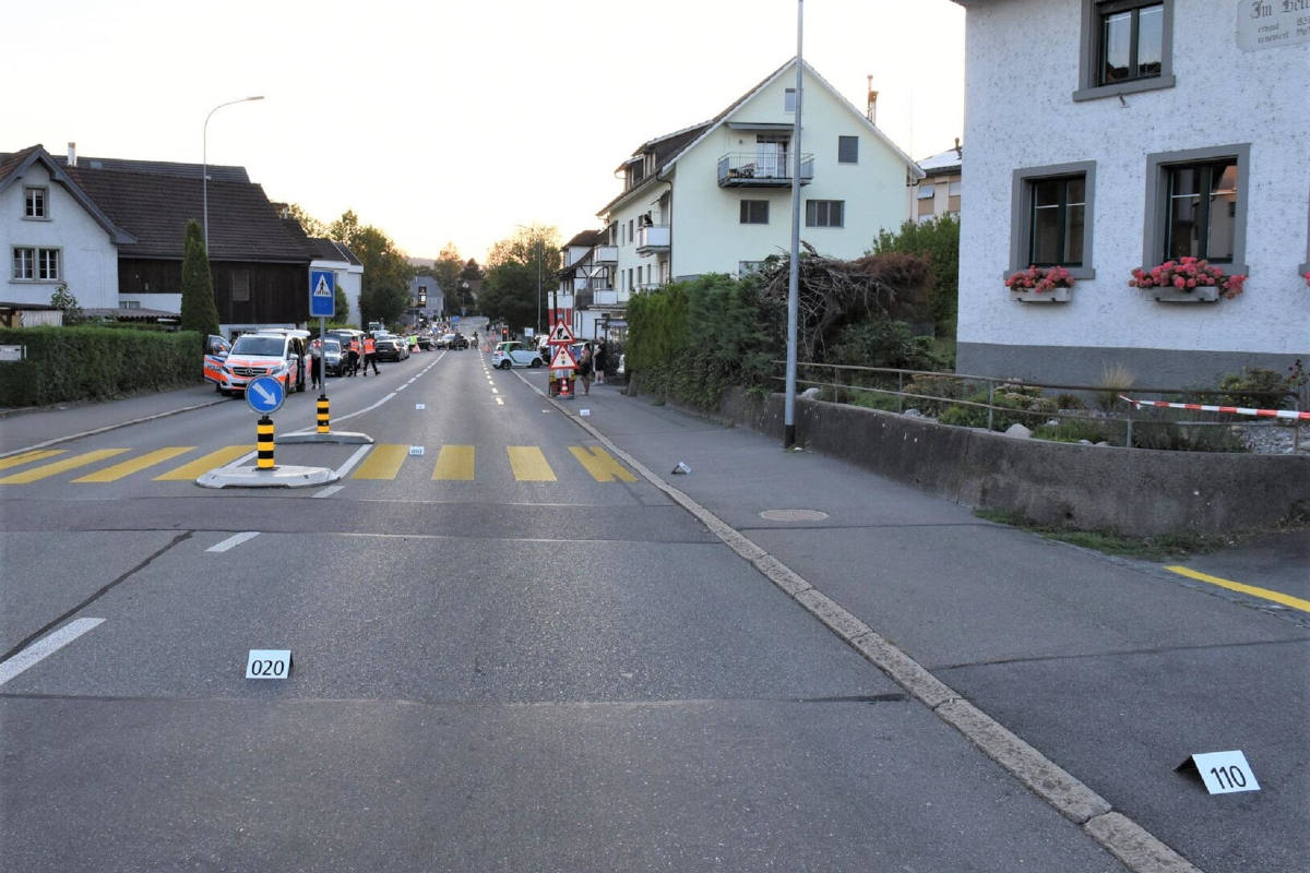 Dübendorf ZH – Verkehrsunfall fordert schwer verletzten Fussgänger