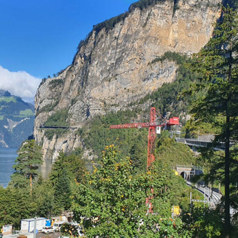 Sisikon Ur Axenstrasse Wegen Steinschlag Bis Auf Weiteres Gesperrt