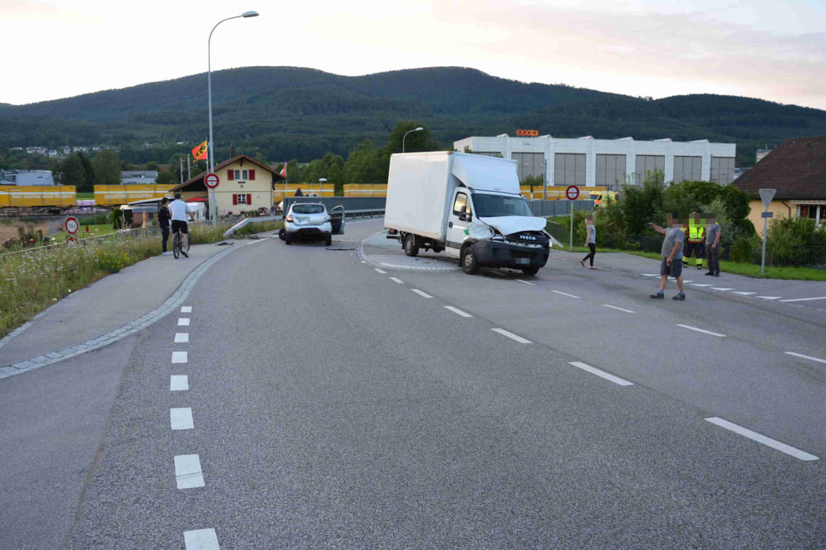 Zeugenaufruf Rickenbach - Riskanter Fahrweise! Alkoholisierter Lenker verursacht Unfall