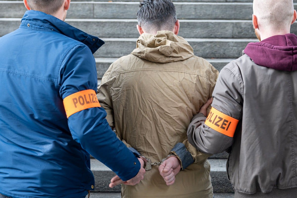 Unterägeri ZG - Diebstahl, Hausfriedensbruch und renitentes Verhalten