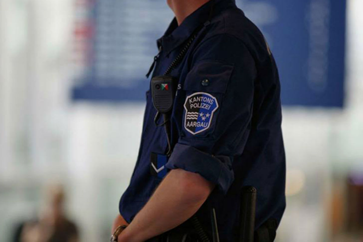 Rothrist AG - Vor Polizei geflüchtet - Zeugenaufruf