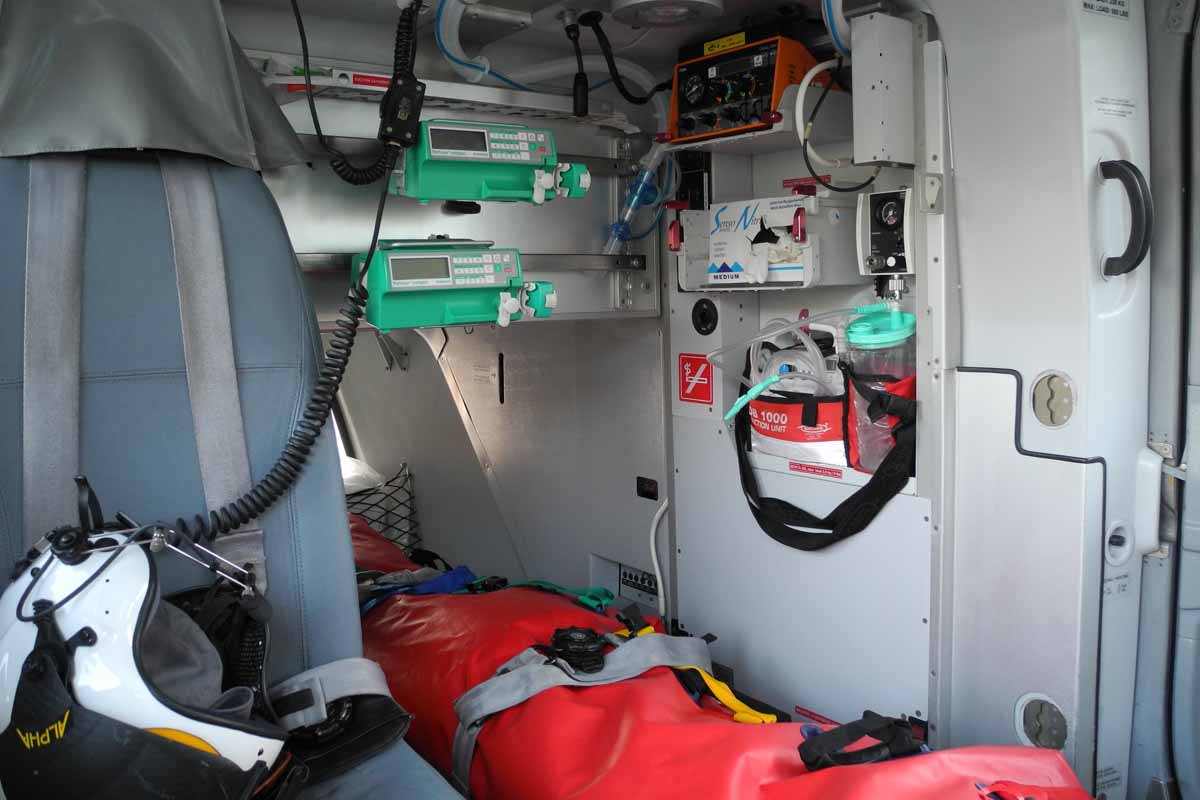 Hochwolkersdorf NÖ – Mann (53) bei Alleinunfall eingeklemmt und schwer verletzt