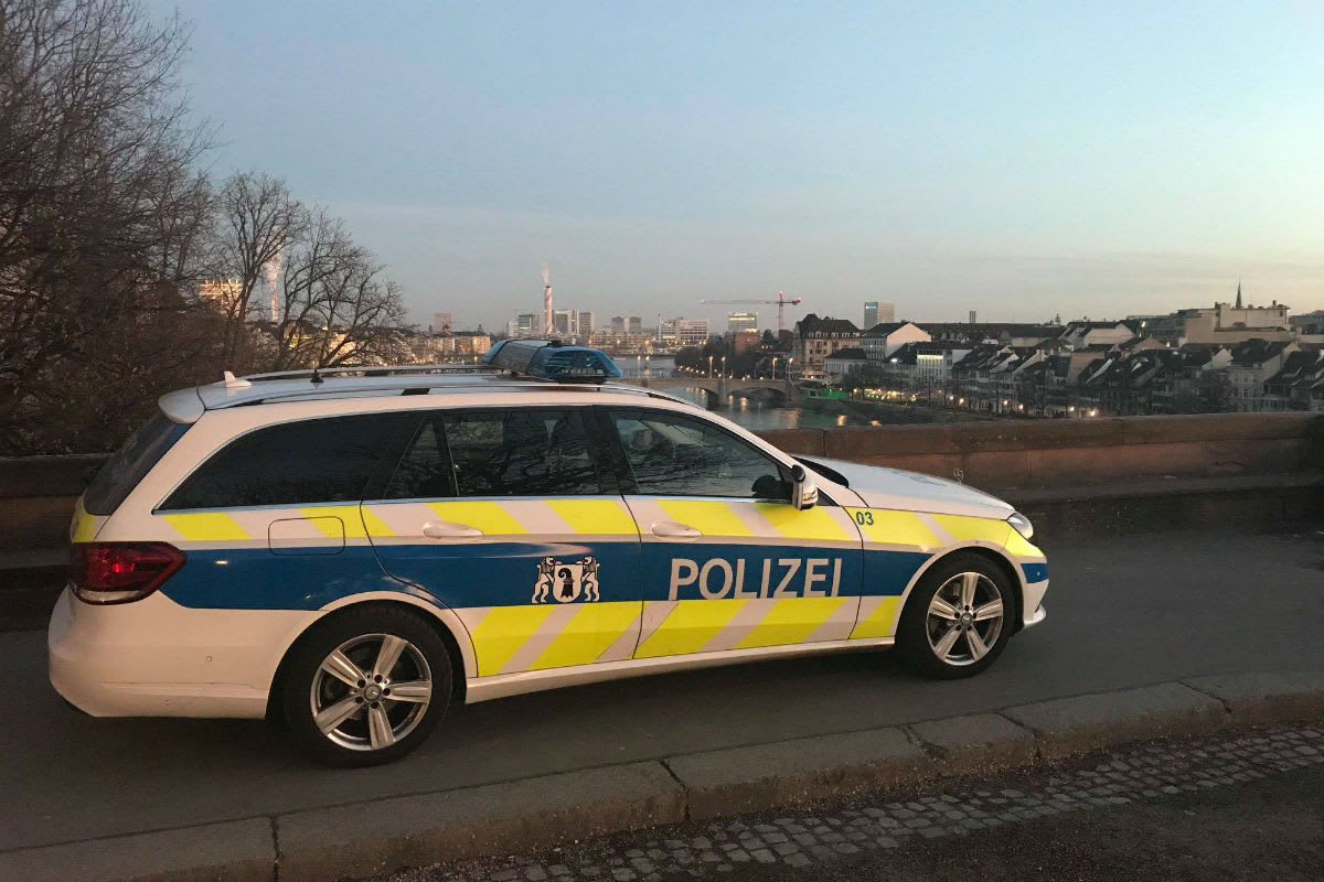 Basel - Unfall heute zwischen Velofahrerin und Auto