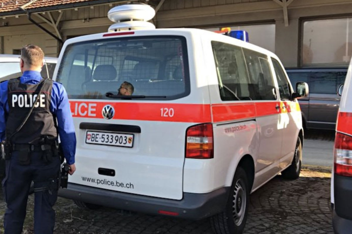 Tavannes BE – Bewaffneter Mann flüchtig