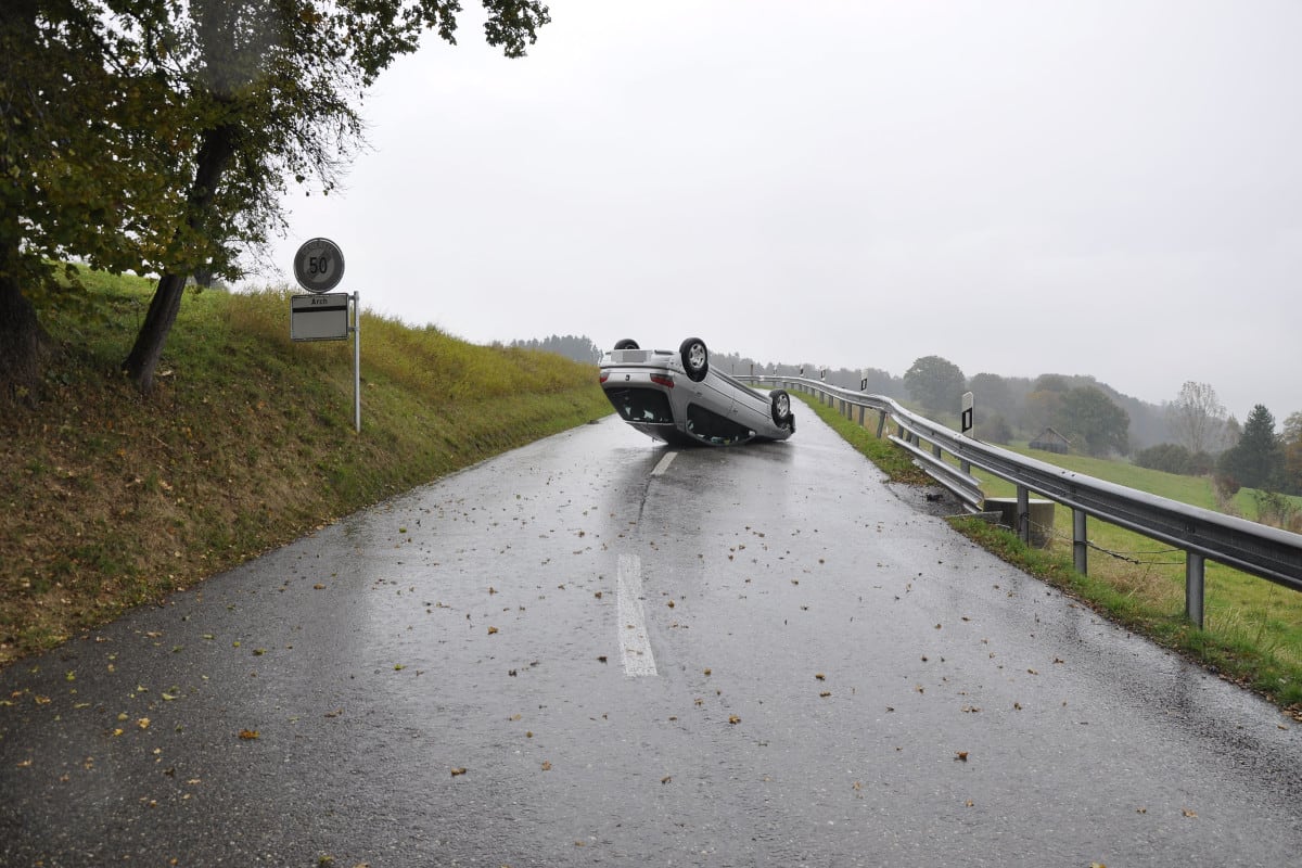 Bibern SO - Autofahrer verunglückt unter Drogeneinfluss