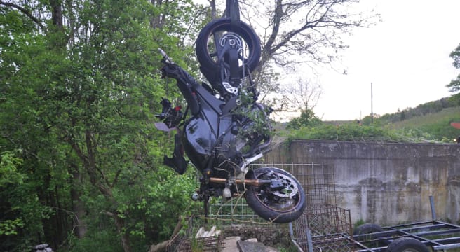 Schwerverletzter nach Selbstunfall in Seewen