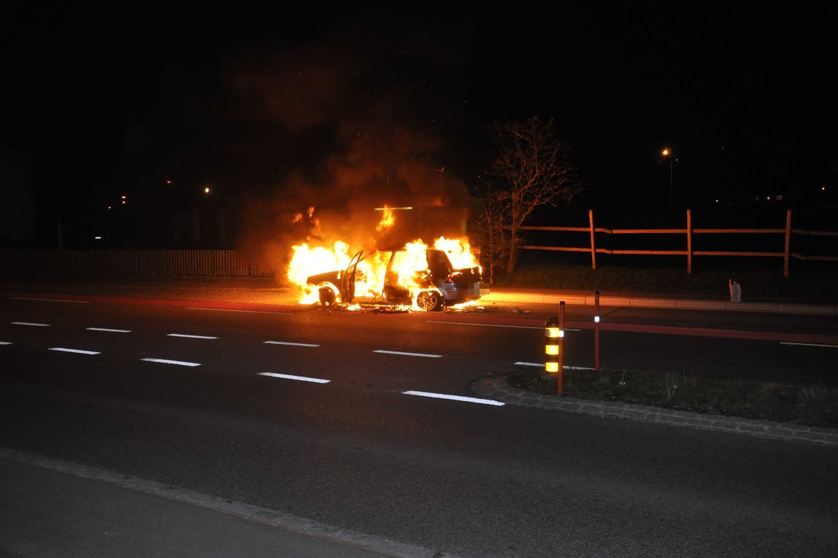 Auto bei Rickenbach ausgebrannt