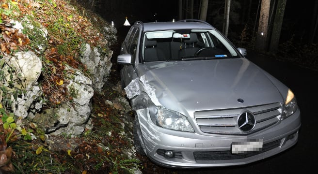 Ausweichmanöver führt zu Selbstunfall in Egerkingen