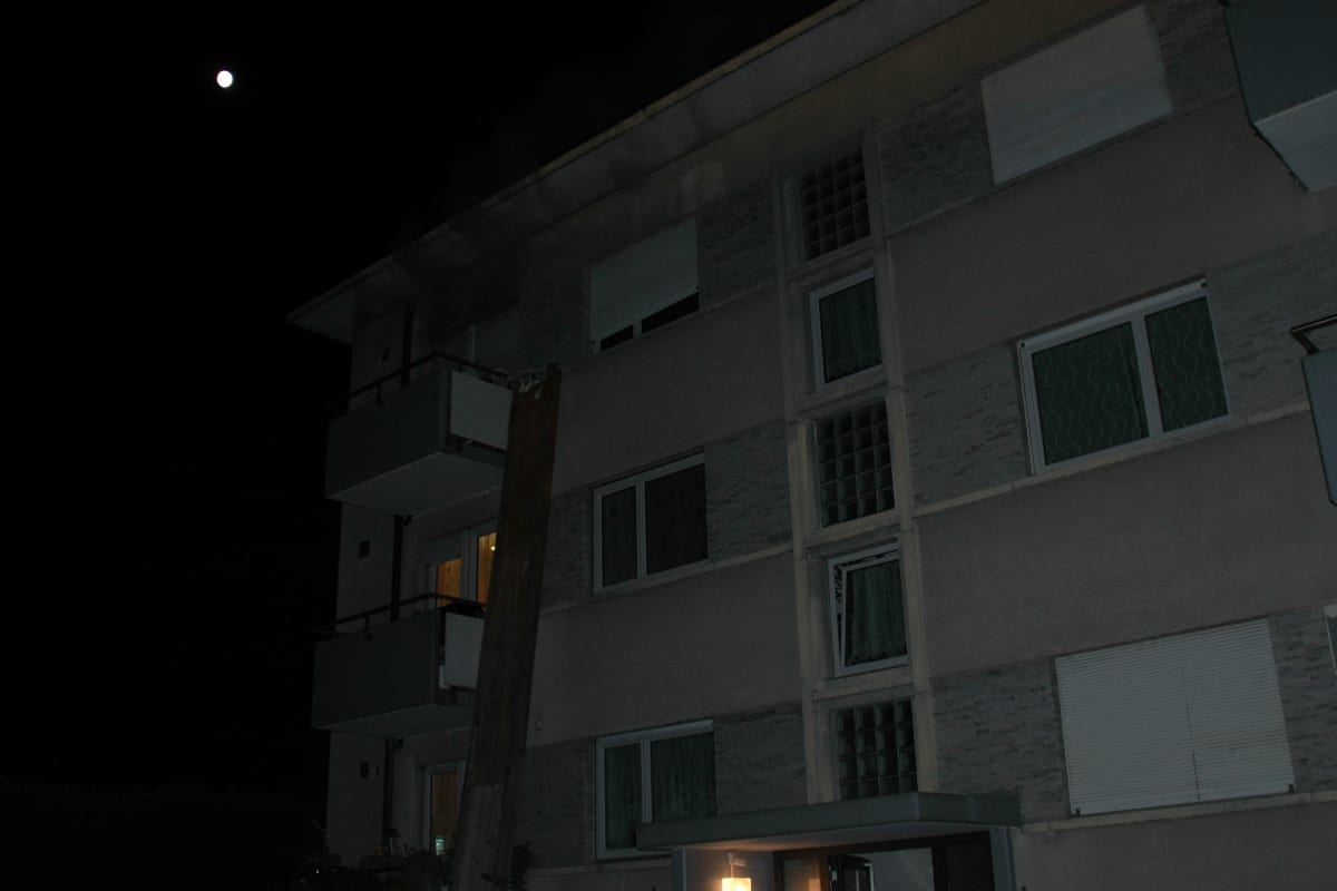 Küchenbrand in Breitenbacher Mehrfamilienhaus