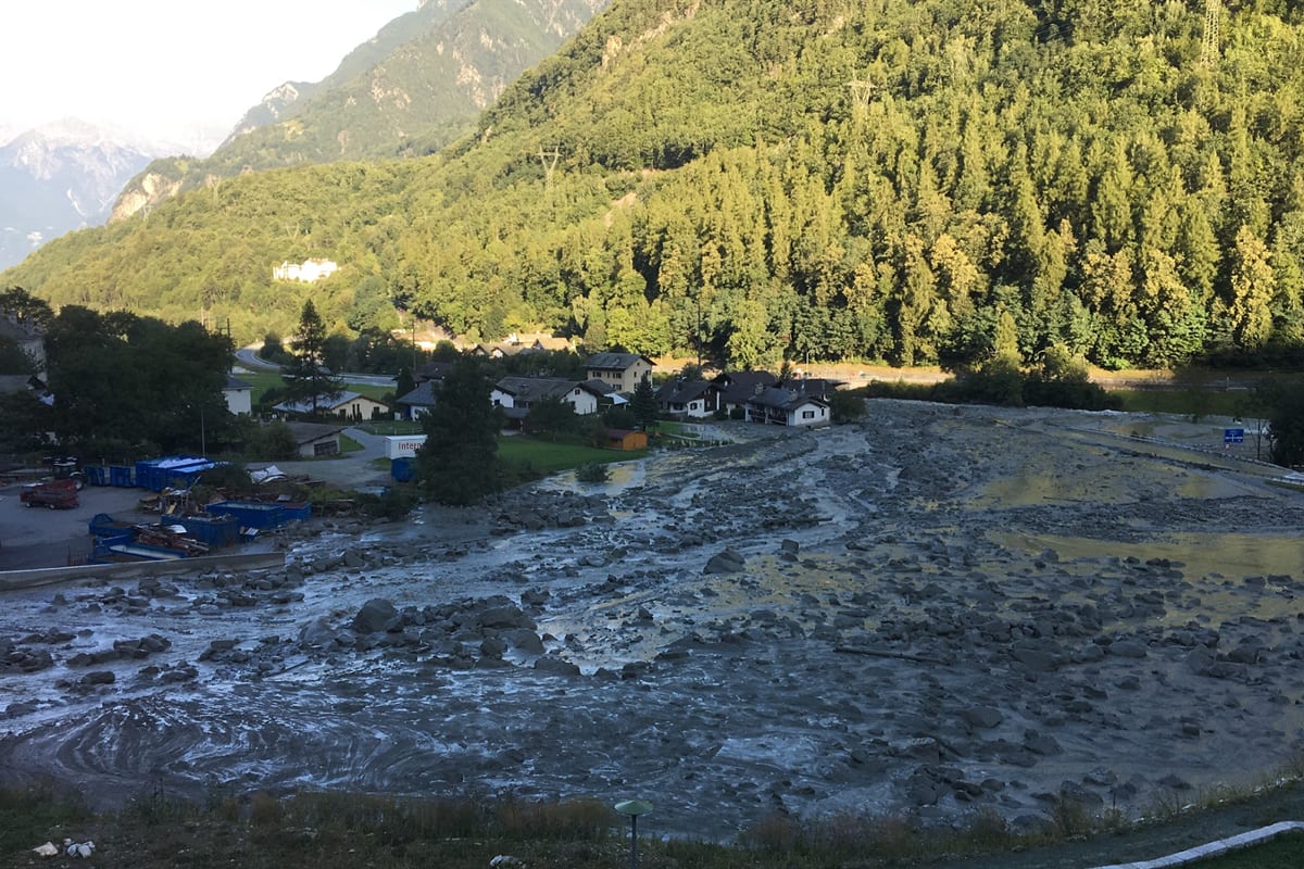 Bondo GR - Mehrere Personen nach Bergsturz vermisst