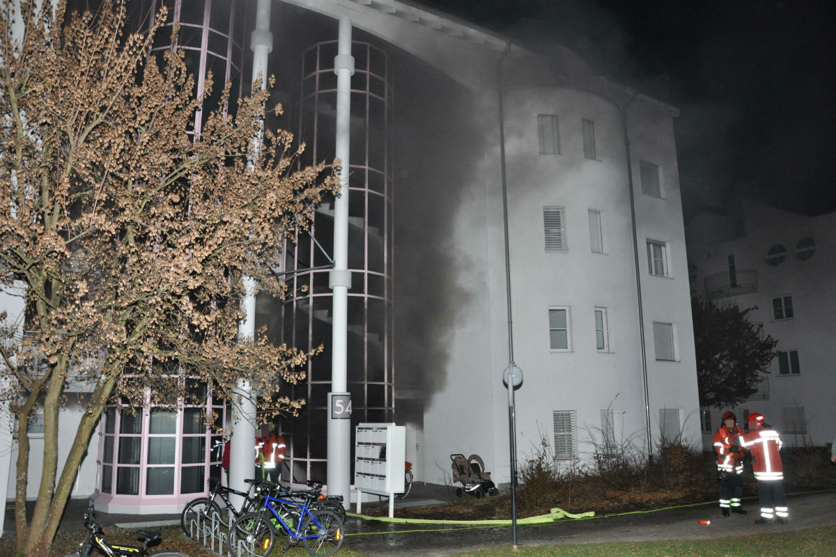 Grenchen SO - Kellerbrand wegen unvorsichtigem Umgang mit Pyrotechnik ausgebrochen