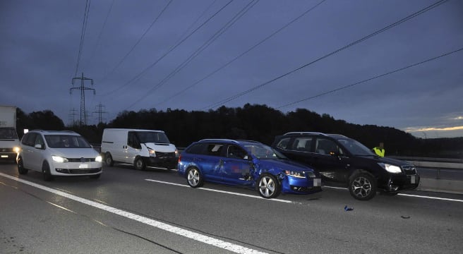 Wiedlisbach: Crash mit mehreren Autos - Unfallverursacher geflohen