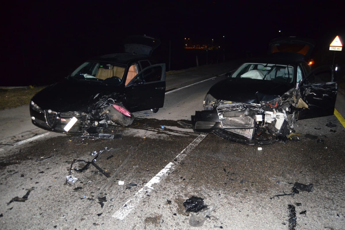 Zürchersmühle AR - Mehrere Verletzte nach Frontalcrash