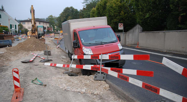 Olten: Bei Ausweichmanöver in Baustelle gekippt