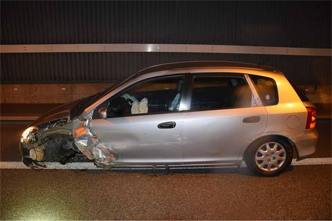 A5 bei Zuchwil SO - Rad nach Selbstunfall auf Gegenfahrbahn geschleudert