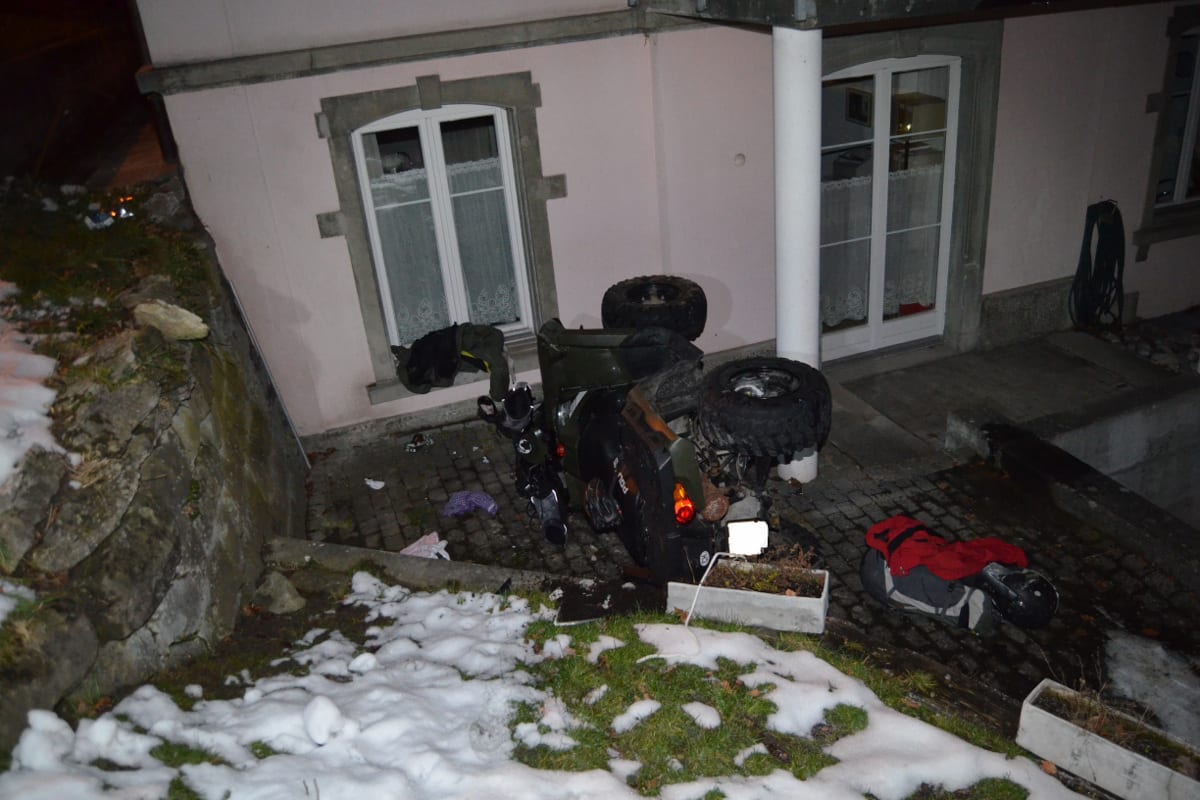 In Walzenhausen mit Quad auf Terrasse gelandet