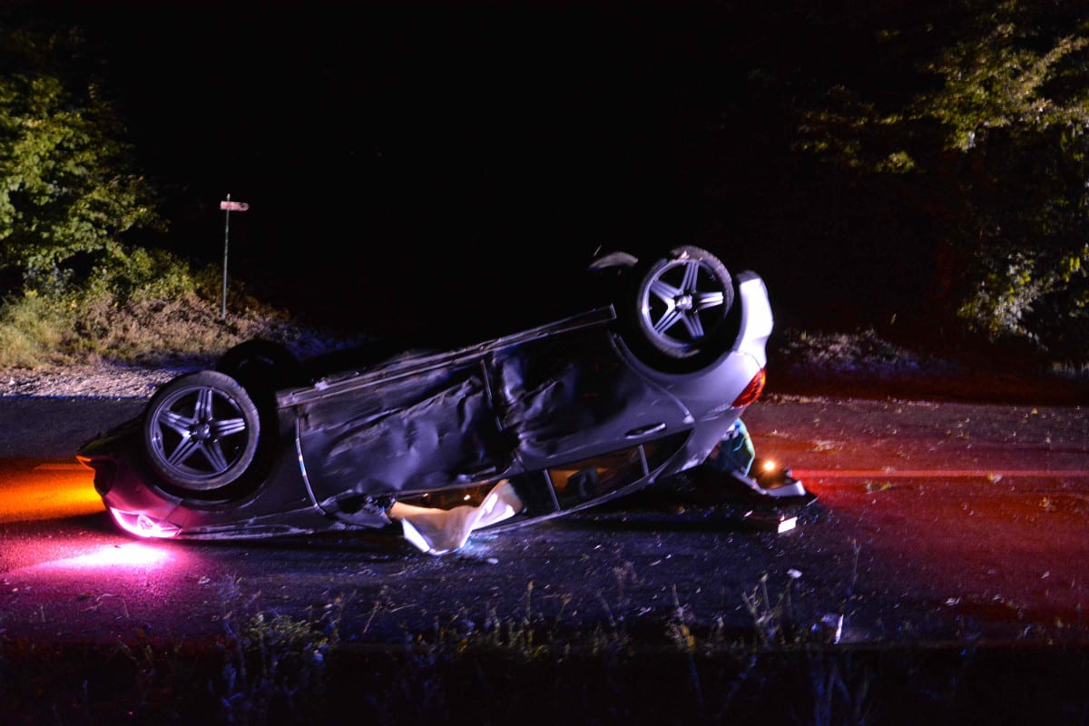 Alkohol im Spiel! Auto landet in Hofstetten-Flüh SO auf Dach